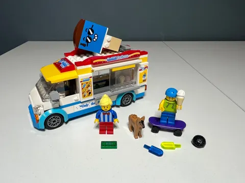 LEGO City Ice-Cream Truck 60353 - 100% COMPLETE!!!!