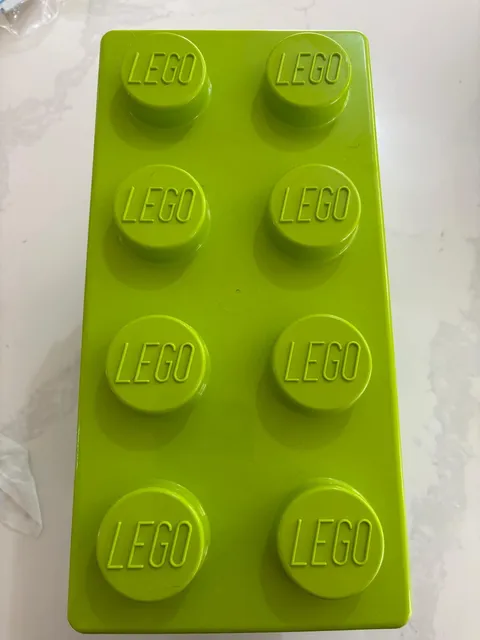 2012 LEGO Storage Brick Stackable Box 8 Building Block Container 14x7x6 Green