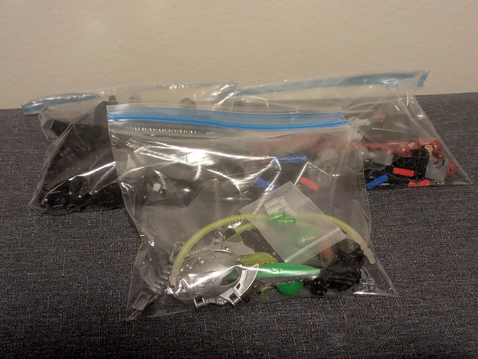 100% complete Lego Hero Factory set 6203 Black Phantom
