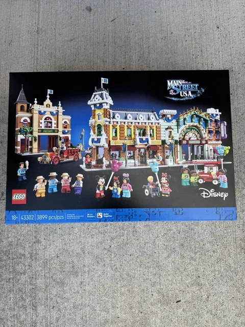 LEGO #43302 Disney Main Street USA - Brand NEW AND SEALED. FAST SHIPPING 