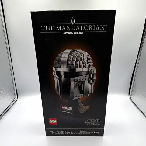 LEGO Star Wars The Mandalorian Helmet 75328 584pcs 18+ Display Stand