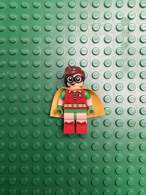 LEGO® Super Heroes Robin Minifigure Batman Movie 70916 70917 70905 Sh0315