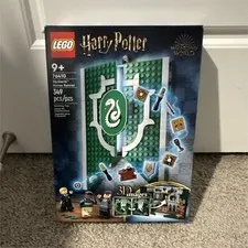 LEGO Harry Potter: Slytherin House Banner (76410) 349 pcs Complete Set 9+