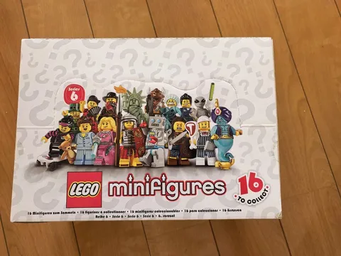 LEGO 8827 Minifigures Series 6 Original Case 60 Bags Per Case Brand-New&Sealed