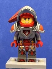 Macey Halbert (Flat Silver Visor & Armor) nex016 - LEGO NEXO KNIGHTS Used