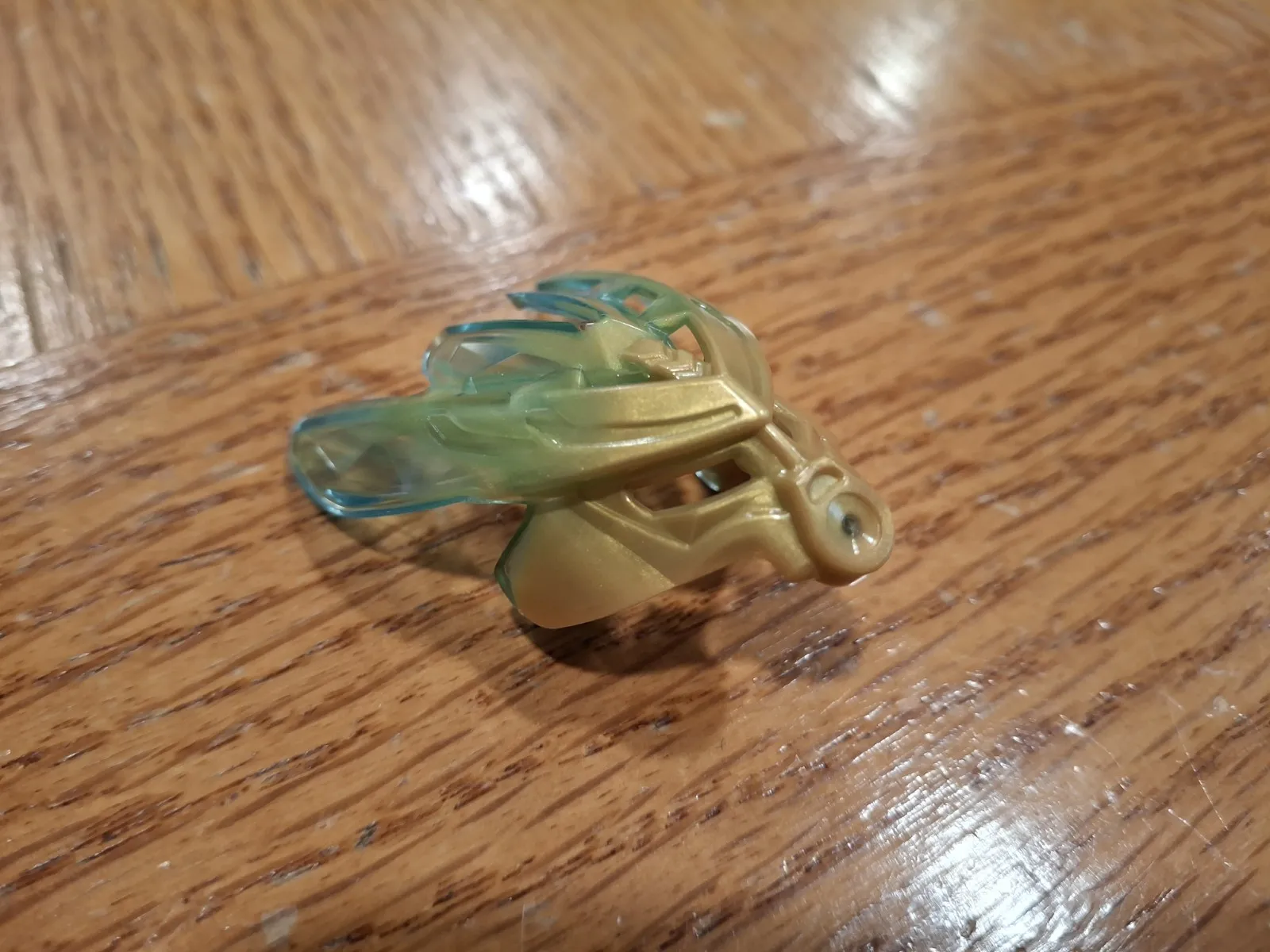 LEGO BIONICLE Gali Mask Gold with Translucent Light Blue Plastic Piece