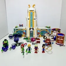 LEGO DC Super Hero Girls Set Bundle 41232 + 41235 High School & Dorm Room