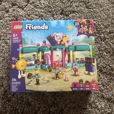 LEGO Friends Heartlake City Candy Store 42649