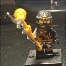 LEGO The LEGO Ninjago TOE Black & Gold Ninja Minifigure w/ Staff, 71019