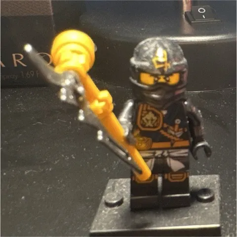 LEGO The LEGO Ninjago TOE Black & Gold Ninja Minifigure w/ Staff, 71019