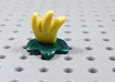 LEGO Pokemon Yellow w/ Dark Green Plant Minifig Banana BQ