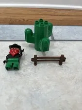 Vintage Lego Duplo Item Cowboy Bandit Green Cactus Fence Old West Farm Barn Lot