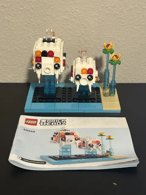 LEGO 40545 Brickheadz 177 Fry & 176 Koi Fish 100% Complete with Instructions!