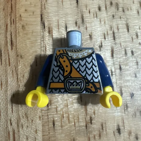 Lego Minifigure Fantasy Crown Knight Scale Mail Chest Strap cas417 7079 - Torso