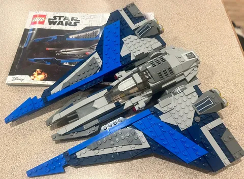 LEGO Star Wars Set 75316 Mandalorian Starfighter, Incomplete Set Manual Included