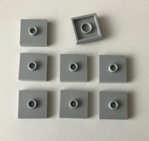 LEGO 8x NEW Plate 2x2 w/ 1 Stud Center Jumper LIGHT BLUISH GREY #87580/23893