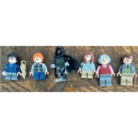 LEGO Harry Potter 7pc Lot Harry/Ron/Hermione/Voldemort/Umbridge Mini Figures