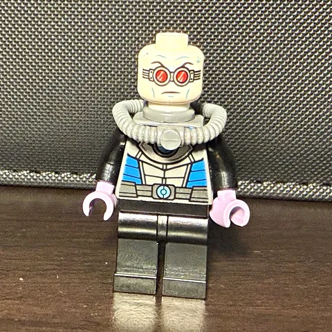 LEGO Mr. Freeze Minifigure