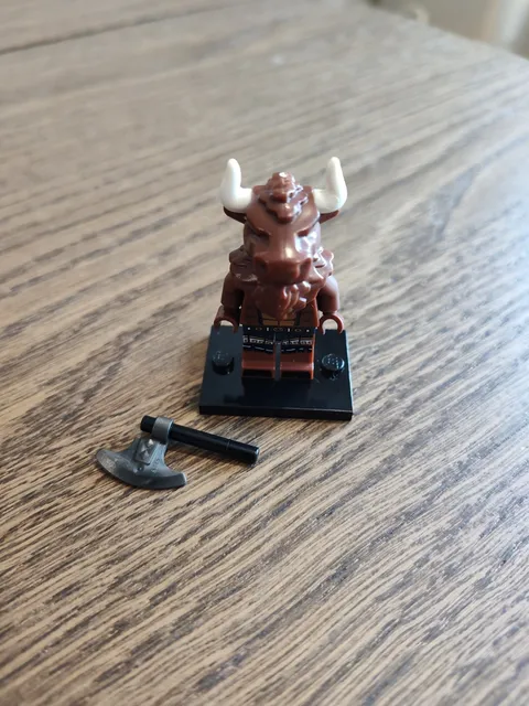 Lego 8827-8 col06-8 Minotaur Minifigure CMF Series 6 Fantasy Greece 2012