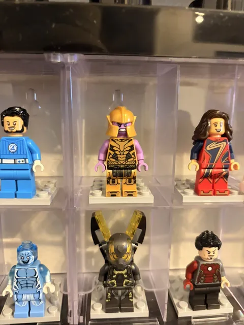 NEW LEGO Super Heroes Avengers Gold Thanos Minifigure 76237