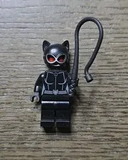 LEGO Minifigure DC Super Heroes Catwoman with Red Goggles Batman 76122 SH0595