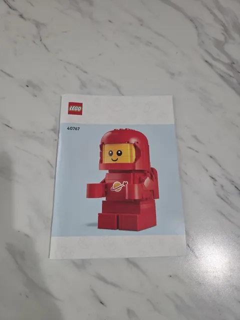 Lego 40767 Limited Edition Astronaut Big Minifig Instruction Manual Only