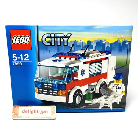 LEGO City 7890 Ambulance SEALED Paramedic EMT Emergency Rescue UNOPENED