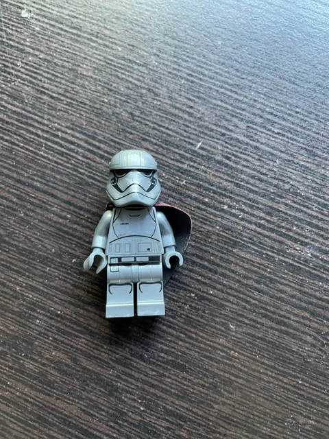 LEGO Star Wars Captain Phasma with pointed mouth Minifigure(sw0904 )