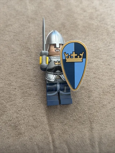 LEGO CAS362 Crown Knight (Minifigure, 2008, Castle, Knights,