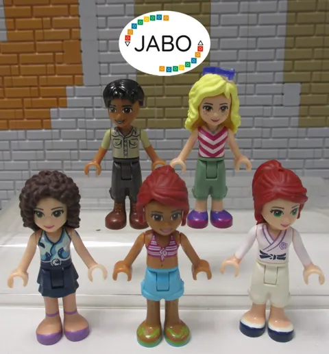 (L 15 / 13 / 9) Lego Friends 5 Figures Minifigures