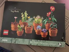 LEGO  Tiny Plants 10329 Botanical Collection 758 PC Building Set new box damage