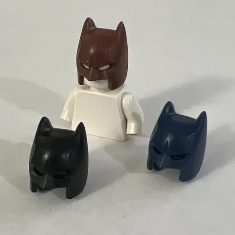 LEGO Part 18987 (1pc) Minifigure, Headgear Mask Batman Cowl (Open Chin)