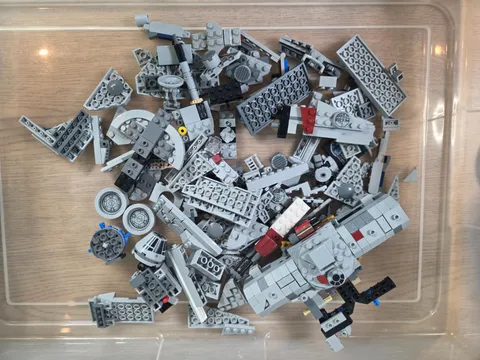 LEGO Star Wars 75375 Millennium Falcon 25th Anniversary Parts incomplete