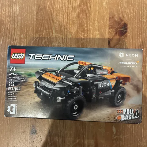 LEGO Technic NEOM McLaren Extreme E Team Set 42166 New Sealed Set