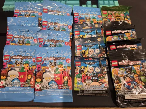 LEGO Sealed Minifigure Lot Of 16 - 71032, 71020, 71029, 71026