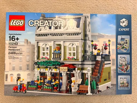 LEGO Creator Expert: Parisian Restaurant (10243)