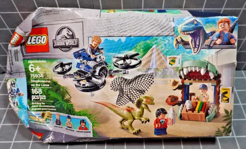 LEGO Jurassic World 75934 Dilophosaurus on the Loose - New Sealed Retired