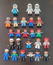 Lego Duplo Bundle 24 Figurines People