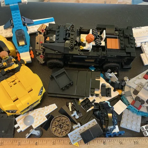 Lego Lot Parts Mercedes Millennium Race Plane Minifigs Parts