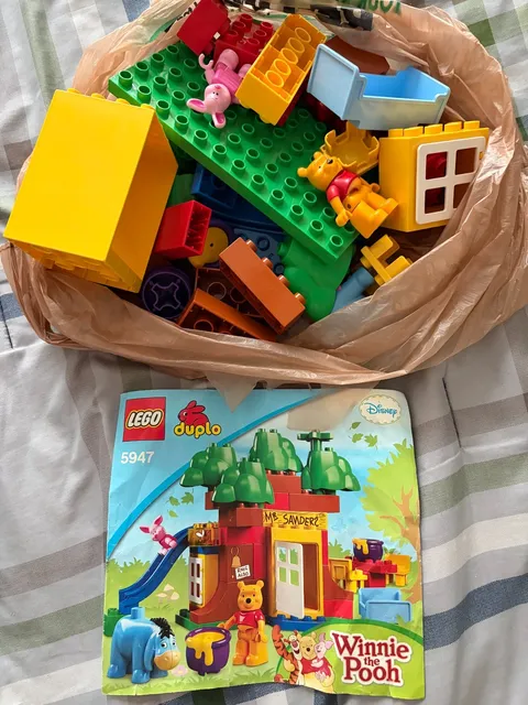 Lego DUPLO 5947 Disney Winnie The Poohs House Complete Set w instructions no box
