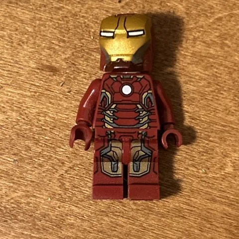 LEGO Marvel Iron Man Mark 43 Armor Minifigure from 2015 sets 76038 76032 76031