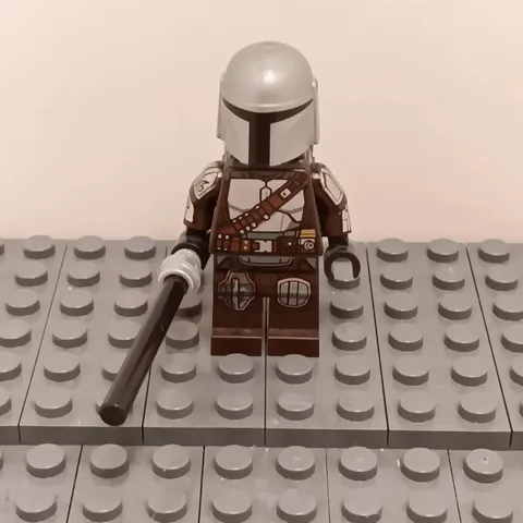 Lego Star Wars The Mandalorian Din Djarin Minifigure sw1212 With Darksaber
