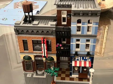 LEGO CREATOR 10246 Detective's Office USED