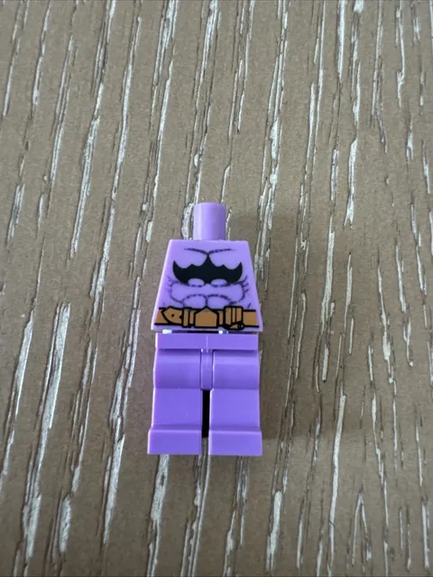 LEGO - Batman Logo Upside Down Purple Torso w/ Muscles & Gold Belt Missing Arms