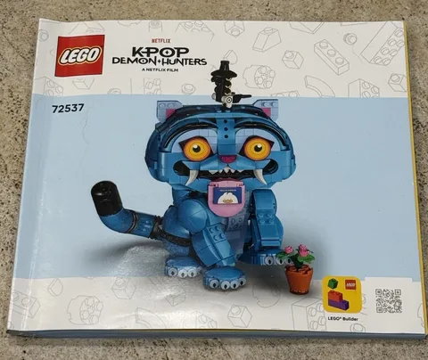  LEGO KPop Demon Hunters Derpy Tiger & Sussie Bird (72537) Instruction Manual