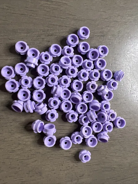 LEGO 24866 Lavender Plate, Round 1 x 1 with Flower Edge (5 Petals) - 66 Pieces