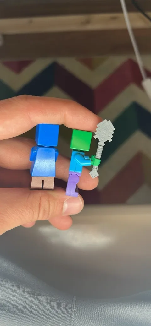 Lego Minecraft 21166 And 21167