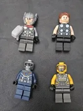 LEGO Marvel Minifigure Lot of 4 Thor & Hulk Figures/Parts As Pictured