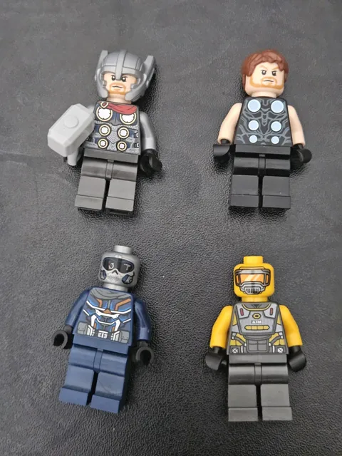 LEGO Marvel Minifigure Lot of 4 Thor & Hulk Figures/Parts As Pictured