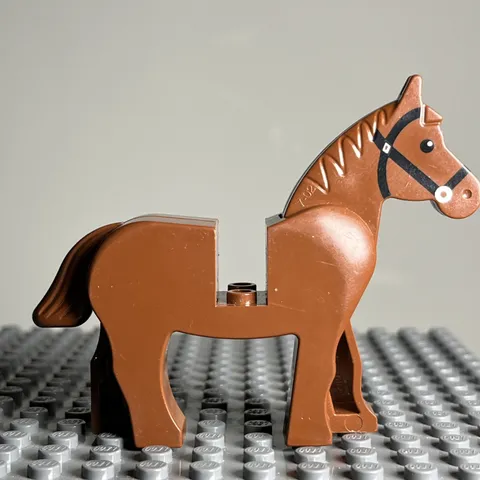 Lego Minifigure Figure Brown Horse 4493c01pb05 LOTR Medieval Castle 2P